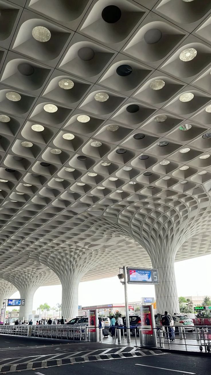 Mumbai Airport → Shirdi | T1 & T2 Pickup | One Way & Round Trip | Private AC Taxi | Family & Group Travel